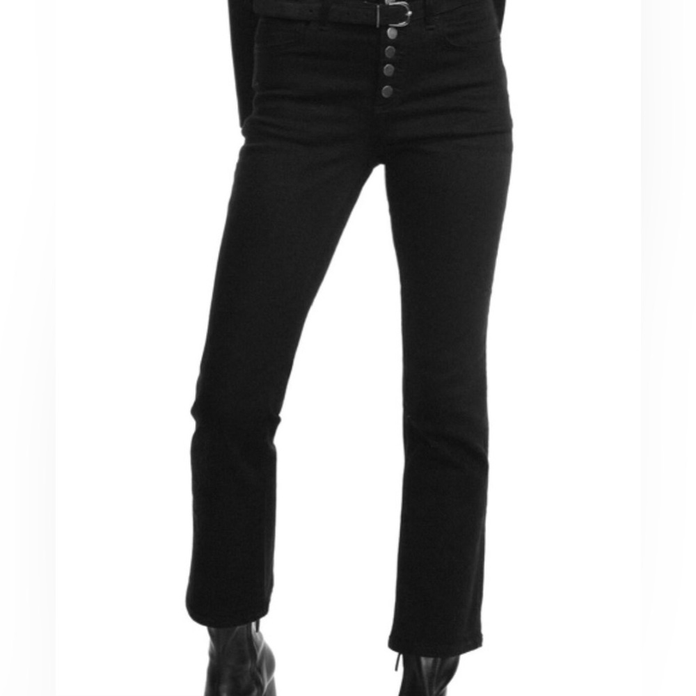 Limited Edition Zara Black Cropped Flare Jeans - Size 6 🔥